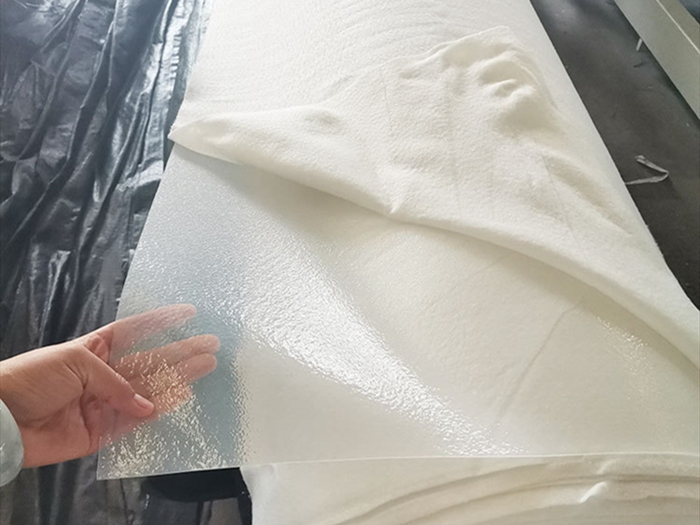 「長絲」兩布一膜復合土工膜